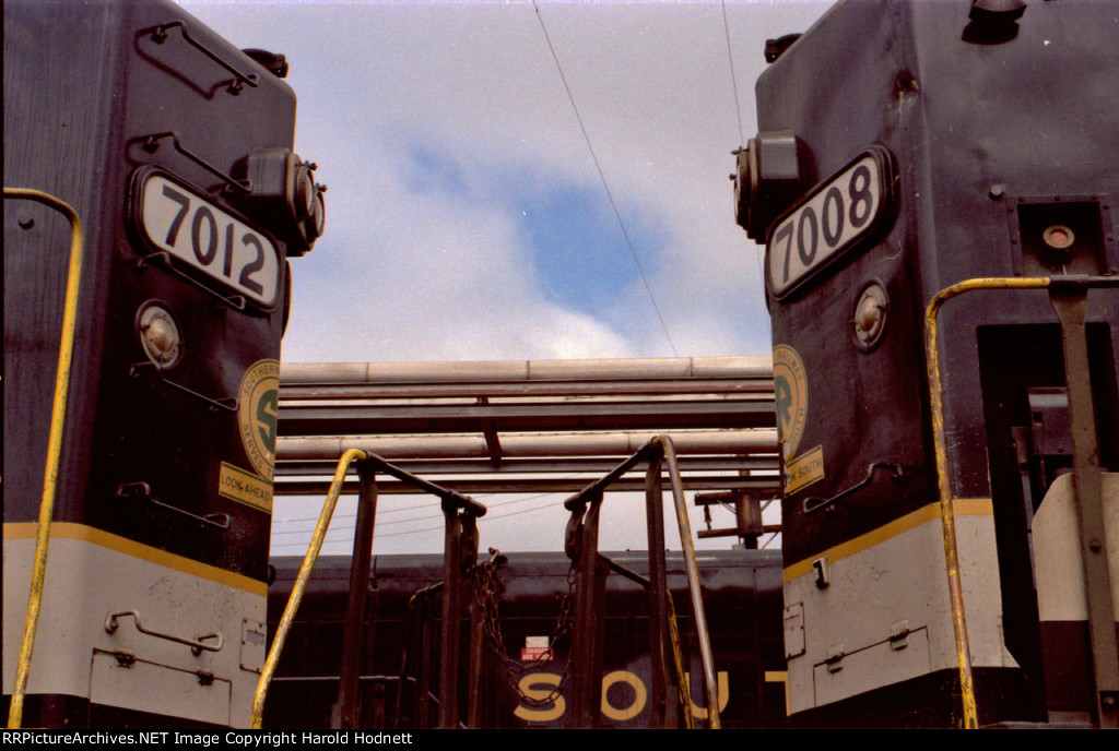 SOU 7012 & 7008 with white number boards